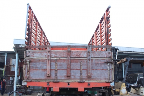 กระบะไม้มะค่า 5.00 เมตร ถอดจาก FTR Deca กระบะไม้มะค่า 5.00 เมตร ถอดจาก FTR Deca