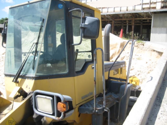 รถตักล้อยาง WA300-3 รถสวย สภาพเยี่ยม (ภาพเดิมจากญี่ปุ่น) โทร.081-373-0559 รถตักล้อยาง WA300-3 รถสวย สภาพเยี่ยม (ภาพเดิมจากญี่ปุ่น) โทร.081-373-0559