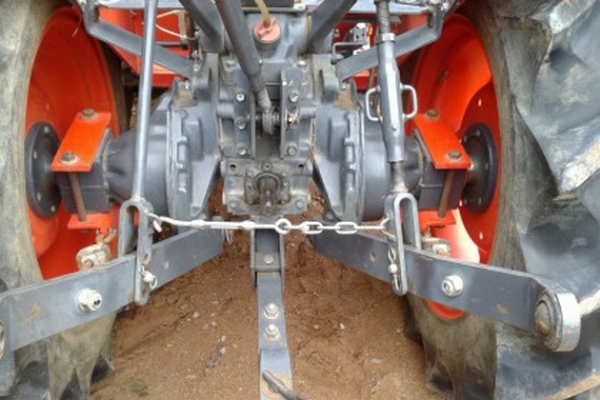 ขายรถไถkubota L2605  2 เพลา 26แรง สภาพเหมือนใหม่ มีเล่มทะเบียน