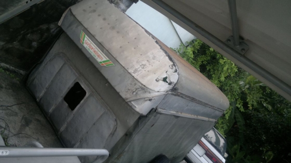 หลังคาปิเนียม สี่ล้อไม่ติดเวลา