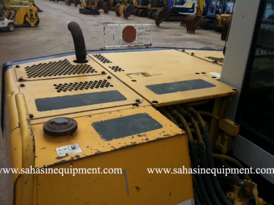 รถขุด PC60-6 บจก.สหสินอีควิปเม้นท์ โทร.081-5851880, 02-5168100-1 www.sahasinequipment.com รถขุด PC60-6 บจก.สหสินอีควิปเม้นท์ โทร.081-5851880, 02-5168100-1 www.sahasinequipment.com