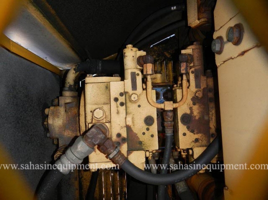 รถขุด PC60-6 บจก.สหสินอีควิปเม้นท์ โทร.081-5851880, 02-5168100-1 www.sahasinequipment.com รถขุด PC60-6 บจก.สหสินอีควิปเม้นท์ โทร.081-5851880, 02-5168100-1 www.sahasinequipment.com