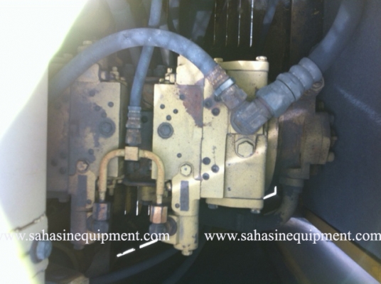 รถขุด PC60-6 บจก.สหสินอีควิปเม้นท์ โทร.081-5851880, 02-5168100-1 www.sahasinequipment.com รถขุด PC60-6 บจก.สหสินอีควิปเม้นท์ โทร.081-5851880, 02-5168100-1 www.sahasinequipment.com