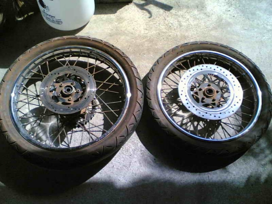 อะไหร่ NSR150 (ตาเหลี่ยมรุ่นแรก) สนใจโทรสอบถามได้ครับ