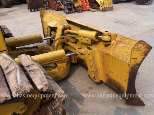 รถแทรคเตอร์ D4H บจก.สหสินอีควิปเม้นท์ โทร.081-5851880, 02-5168100-1 www.sahasinequipment.com