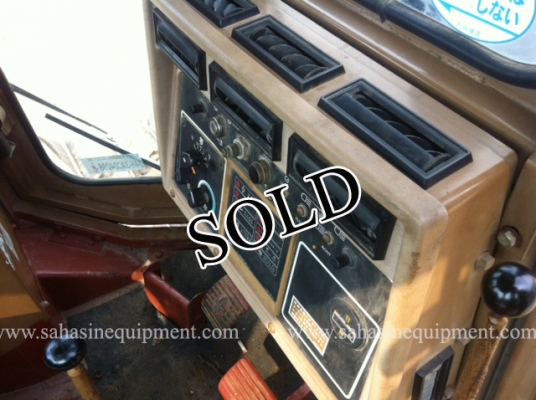 รถแทรคเตอร์ D4H บจก.สหสินอีควิปเม้นท์ โทร.081-5851880, 02-5168100-1 www.sahasinequipment.com