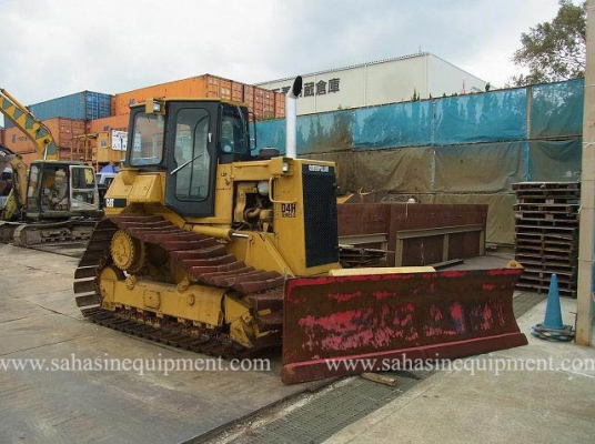 รถแทรคเตอร์ D4H บจก.สหสินอีควิปเม้นท์ โทร.081-5851880, 02-5168100-1 www.sahasinequipment.com