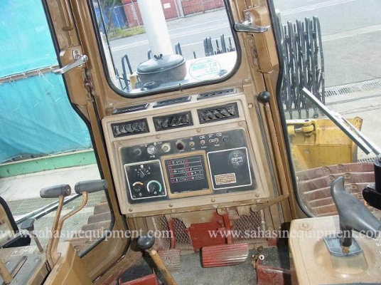 รถแทรคเตอร์ D4H บจก.สหสินอีควิปเม้นท์ โทร.081-5851880, 02-5168100-1 www.sahasinequipment.com