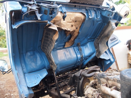 ขาย รถบรรทุก 6 ล้อ ดั้มพ์ ISUZU NPR 115 แรง รถห้างแท้ คัซซีสวย สภาพเดิมๆ พร้อมใช้งาน