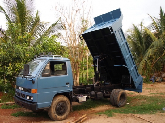 ขาย รถบรรทุก 6 ล้อ ดั้มพ์ ISUZU NPR 115 แรง รถห้างแท้ คัซซีสวย สภาพเดิมๆ พร้อมใช้งาน