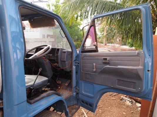 ขาย รถบรรทุก 6 ล้อ ดั้มพ์ ISUZU NPR 115 แรง รถห้างแท้ คัซซีสวย สภาพเดิมๆ พร้อมใช้งาน