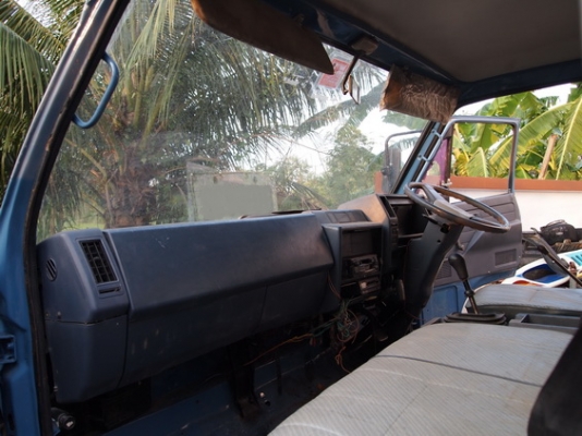 ขาย รถบรรทุก 6 ล้อ ดั้มพ์ ISUZU NPR 115 แรง รถห้างแท้ คัซซีสวย สภาพเดิมๆ พร้อมใช้งาน