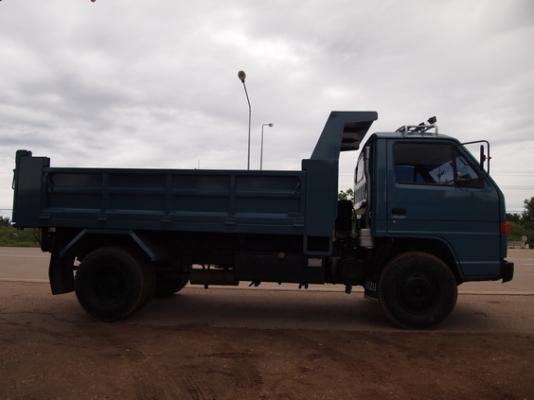 ขาย รถบรรทุก 6 ล้อ ดั้มพ์ ISUZU NPR 115 แรง รถห้างแท้ คัซซีสวย สภาพเดิมๆ พร้อมใช้งาน