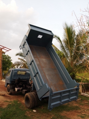 ขาย รถบรรทุก 6 ล้อ ดั้มพ์ ISUZU NPR 115 แรง รถห้างแท้ คัซซีสวย สภาพเดิมๆ พร้อมใช้งาน