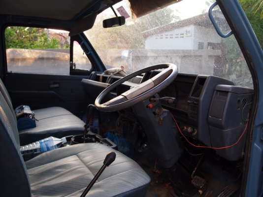 ขาย รถบรรทุก 6 ล้อ ดั้มพ์ ISUZU NPR 115 แรง รถห้างแท้ คัซซีสวย สภาพเดิมๆ พร้อมใช้งาน