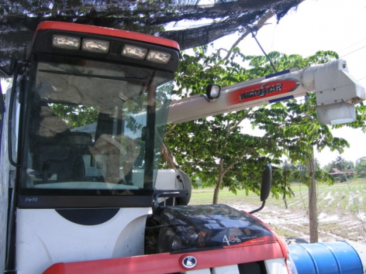 ชื้อ รถเกี่ยวข้าว KUBOTA  ก่อนสิ้นเดือนกันยายนนี้แถมฟรี เครื่อง สีข้าว YANMAR