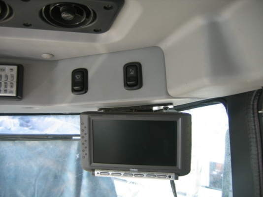 ชื้อ รถเกี่ยวข้าว KUBOTA  ก่อนสิ้นเดือนกันยายนนี้แถมฟรี เครื่อง สีข้าว YANMAR