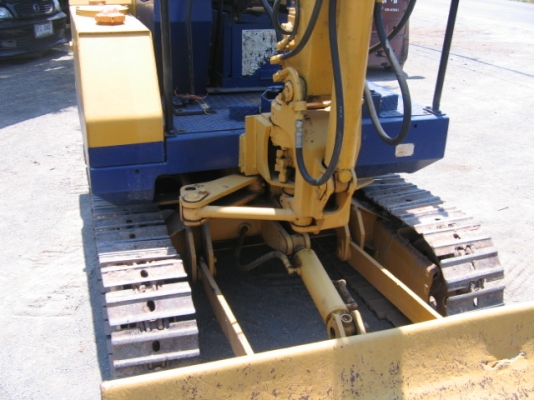 แบคโฮ KOMATSU