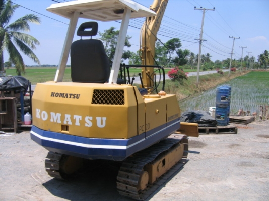 แบคโฮ KOMATSU
