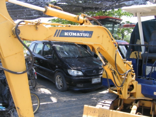 แบคโฮ KOMATSU