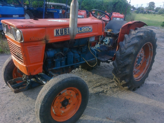 ขายรถไถ KUBOTA L280 28 แรงม้าถูกๆพร้อมใช้งาน