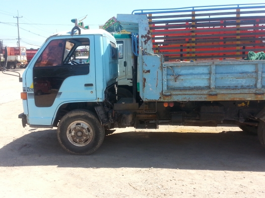 ขายรถดั้มพ์NPRสภาพพร้อมใช้ ขายรถดั้มพ์NPRสภาพพร้อมใช้