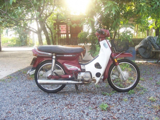 ดรีมคุรุสภาสีแดง ทะเบียนครบ+เอกสารพร้อมโอน รถเดิมๆ สวยๆ