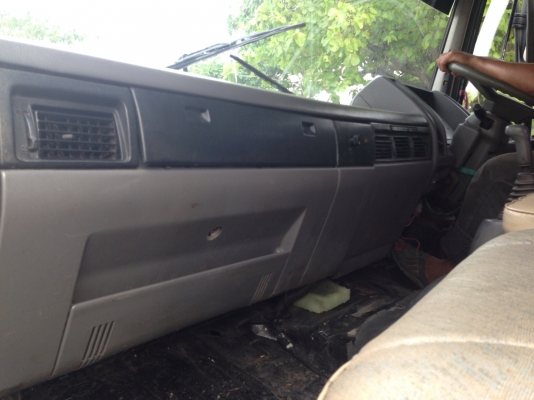 ขาย6ล้อFF3H 195แรงพื้นเรียบ หัวสิงห์ รถห้างแท้