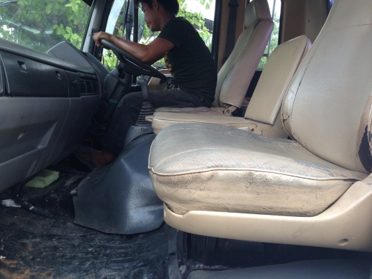 ขาย6ล้อFF3H 195แรงพื้นเรียบ หัวสิงห์ รถห้างแท้