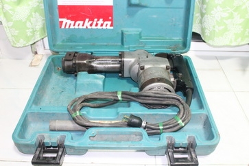 เครื่องสกัดคอนกรีตไฟฟ้ายี่ห้อ makita hm1201 สภาพดีพร้อมใช้งาน