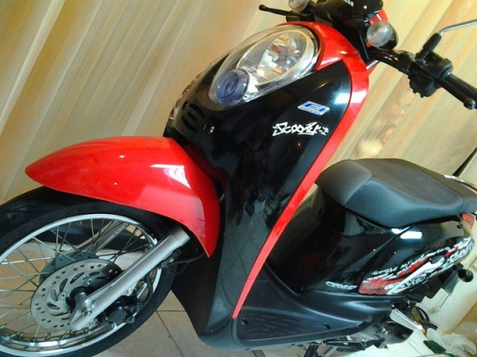 ขาย Scoopy-i ลายแอคทีฟบอย ดำ-แดง วิ่งน้อย ปี55(2012) ราคาเร้าๆเลยครับ ขาย Scoopy-i ลายแอคทีฟบอย ดำ-แดง วิ่งน้อย ปี55(2012) ราคาเร้าๆเลยครับ