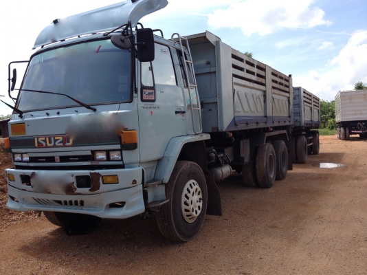 รถอิซูซุ 10 ล้อดั้ม FXZ 240 แรงม้า ( ขายแม่ลูก )  สนใจติดต่อ 081 - 6079515