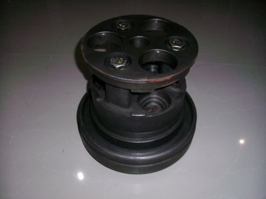 เสื้อมอเตอร์ตัวเดิน+ฝาพร้อมน๊อต PC120-5,SK120-3