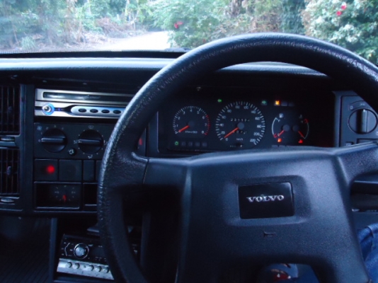 ขาย VOLVO 460GLT สภาพดี และสวย เดิมๆ เครื่องเดิม ใช้งานได้ดี 96000