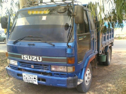 ISUZU ROCKY 195 HP 6HE1 หกล้อดั๊มพ์ สวยจัดทั้งภายนอกภายใน เครื่องแน่นแรงดี ภายในเก๋งสวยมากคอนโซลสวยครบ แอร์เย็น พ.เพาเวอร์ ก.ไฟฟ้า กระบะดั๊มพ์เหล็ก 6 ตันความยาว 3.60 เมตรสภาพสวยมาก ยาง 8.25 ขอบ 16 สภาพดีพร้อมใช้งาน เอกสารทะเบียนภาษีครบพร้อมโอน ราคาต่อรองไ