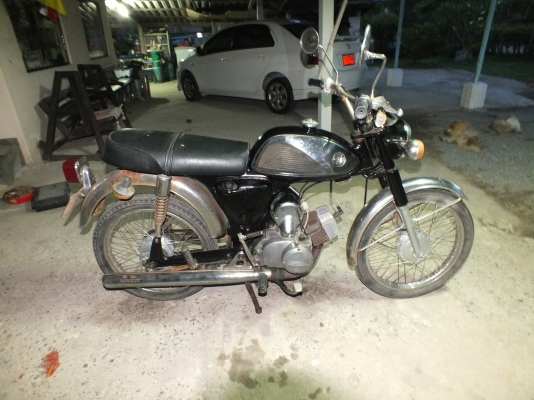 ขาย A100 ยางข้างถัง ทะเบียนโอน ภาษีขาด 4 เดือน สภาพดี