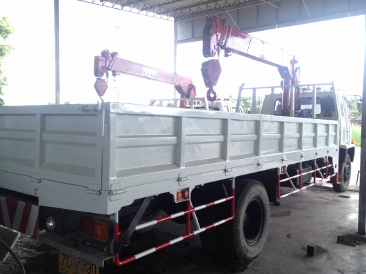 ขาย ISUZU Rocky รถห้างแท้ ติดเครน 5 ตัน 5 ปลอก ยาว 7.2 ขาย ISUZU Rocky รถห้างแท้ ติดเครน 5 ตัน 5 ปลอก ยาว 7.2