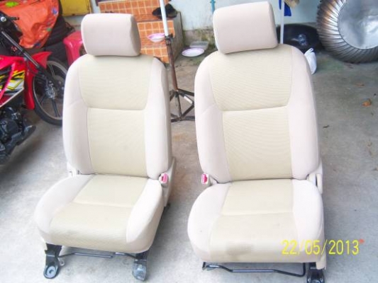 ขายเบาะ นิสสันนาวารา พร้อมราง