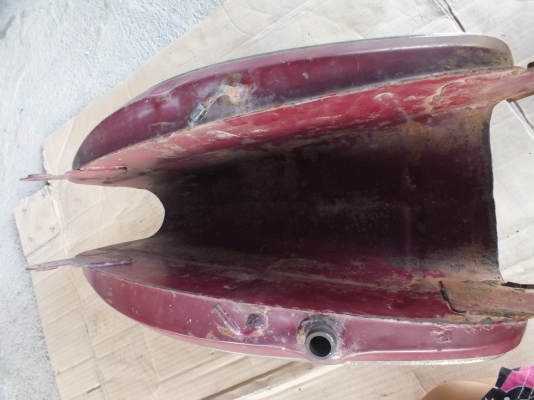 ขายถังคาวา b1 สภาพดี ไม่ผุ 1400 บาท