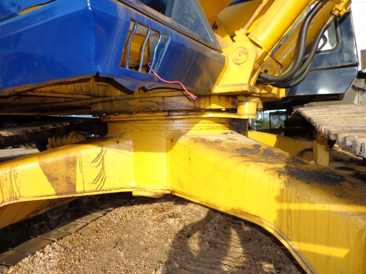 ขายรถแมคโคร KOMATSU PC 100-3 ติดต่อคุณยุทธิ์ โทร. 081-9870866 คณจิ๊ด โทร. 089-7949488