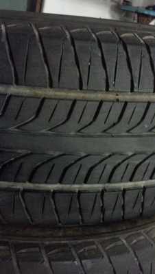 ยางนิตโตะ 225 60 16 ดอกหนาๆ ยางนิตโตะ 225 60 16 ดอกหนาๆ