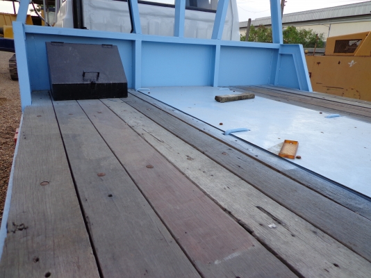 ขายรถสิบล้อ HINO KT925 เครื่อง EH 700 ติดต่อคุณยุทธิ์ โทร. 081-9870866 คุณจิ๊ด โทร. 089-7949488