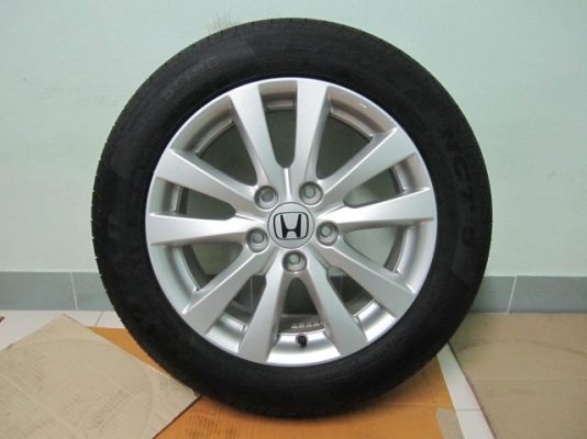 ขายล้อแม็กป้ายแดง Honda Civic พร้อมยาง Goodyear ขนาด 205/55R16