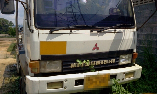 MITSUBISHI FUSO หัวเดิม เครื่องเเปลี่ยน 240 มิตซูเทอร์โบว์ จัดไฟแนนซืได้ 550,000 บาทค่ะ MITSUBISHI FUSO หัวเดิม เครื่องเเปลี่ยน 240 มิตซูเทอร์โบว์ จัดไฟแนนซืได้ 550,000 บาทค่ะ