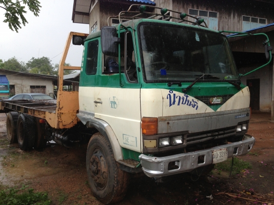 HINO KT 925 - 168 HP EH700 รถหางปลาสิบล้อเพลาเดียว หัวเก๋ง F17 สภาพสวยภายในเก๋งคอนโซลครบพร้อม พวงมาลัยเพาเวอร์ เบรคทริ๊ปฟี้ ช่วงล่างคัชซีสวยครับไม่บวม เอกสารทะเบียนภาษีครบพร้อมโอน ราคาต่อรองได้ครับ