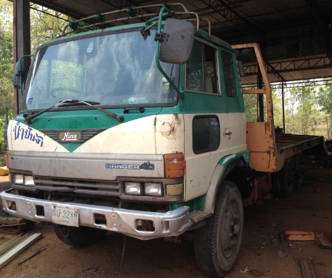 HINO KT 925 - 168 HP EH700 รถหางปลาสิบล้อเพลาเดียว หัวเก๋ง F17 สภาพสวยภายในเก๋งคอนโซลครบพร้อม พวงมาลัยเพาเวอร์ เบรคทริ๊ปฟี้ ช่วงล่างคัชซีสวยครับไม่บวม เอกสารทะเบียนภาษีครบพร้อมโอน ราคาต่อรองได้ครับ