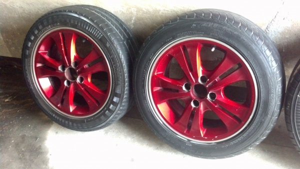 แม็ก 15 พร้อมยาง 195 55 15 ขนาด 4 รู 100 แม็ก 15 พร้อมยาง 195 55 15 ขนาด 4 รู 100