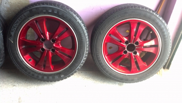 แม็ก 15 พร้อมยาง 195 55 15 ขนาด 4 รู 100 แม็ก 15 พร้อมยาง 195 55 15 ขนาด 4 รู 100