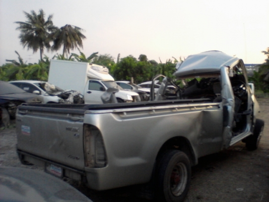 ขาย VIGO ตอนเดียว สีบรอน ปี2005 พร้อมเล่มทะเบียน