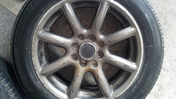 แม็กกล้วยขอบ 15 พร้อมยาง 4 รู 100กับ114